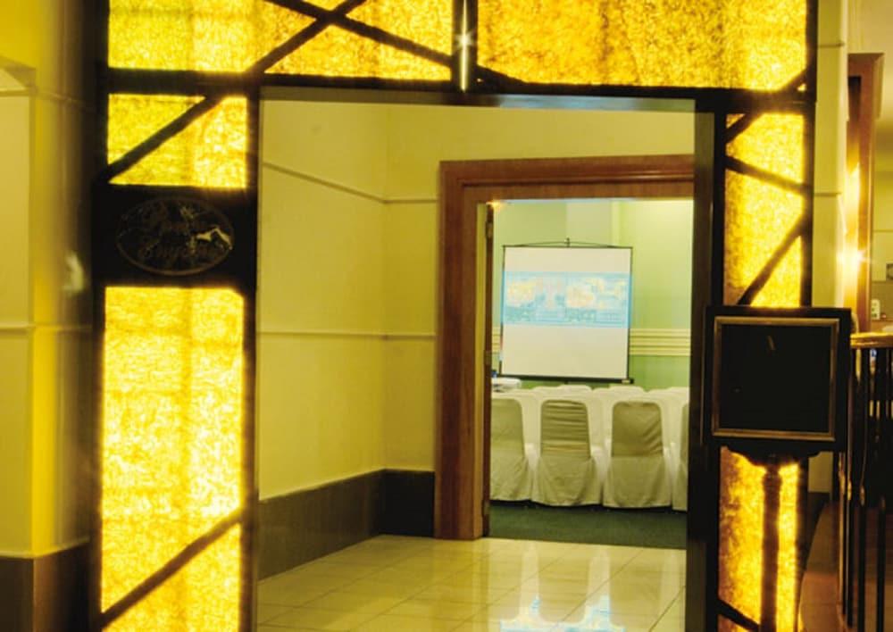 The Bellavista Hotel Lapu-Lapu City Zewnętrze zdjęcie