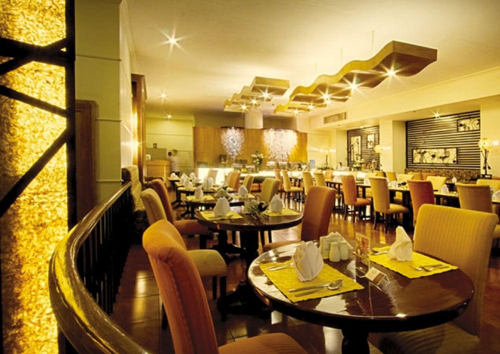 The Bellavista Hotel Lapu-Lapu City Zewnętrze zdjęcie