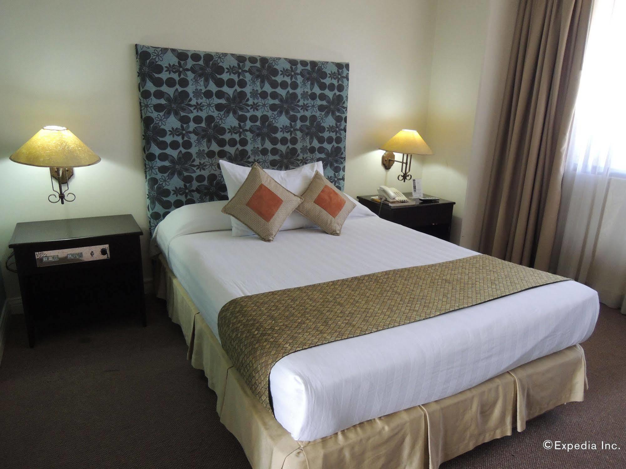 The Bellavista Hotel Lapu-Lapu City Zewnętrze zdjęcie