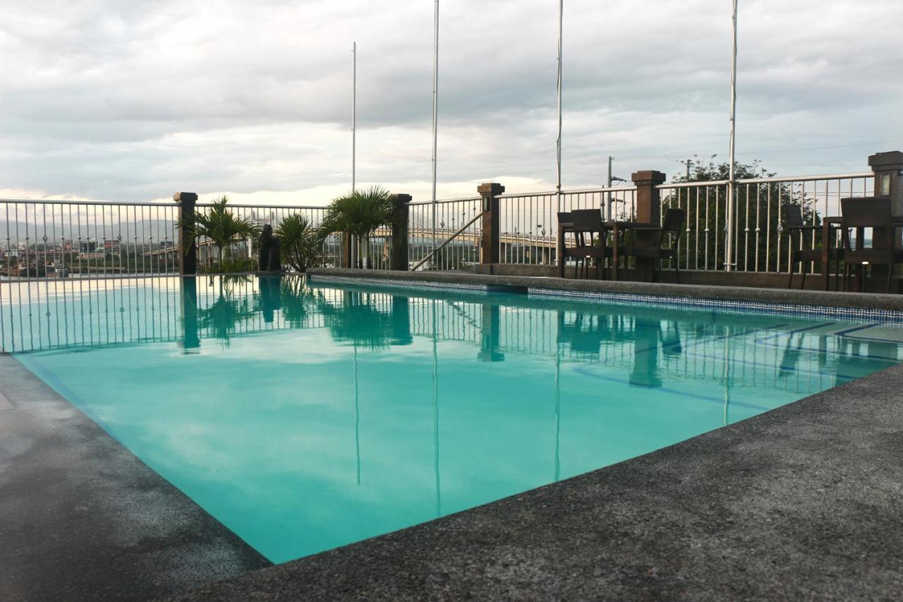 The Bellavista Hotel Lapu-Lapu City Zewnętrze zdjęcie